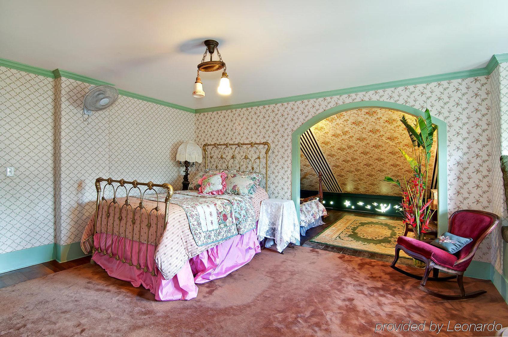 Manoa Valley Inn Honolulu Ngoại thất bức ảnh