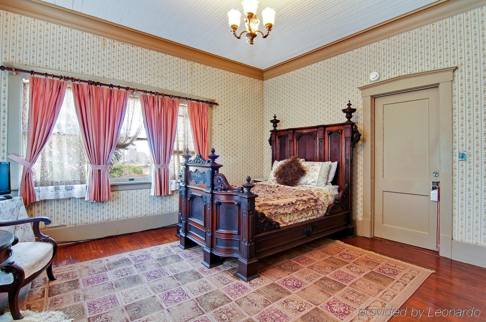 Manoa Valley Inn Honolulu Ngoại thất bức ảnh