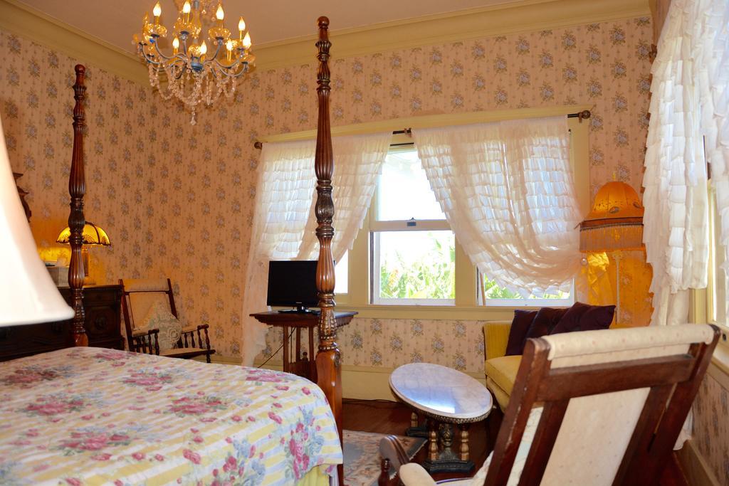 Manoa Valley Inn Honolulu Ngoại thất bức ảnh