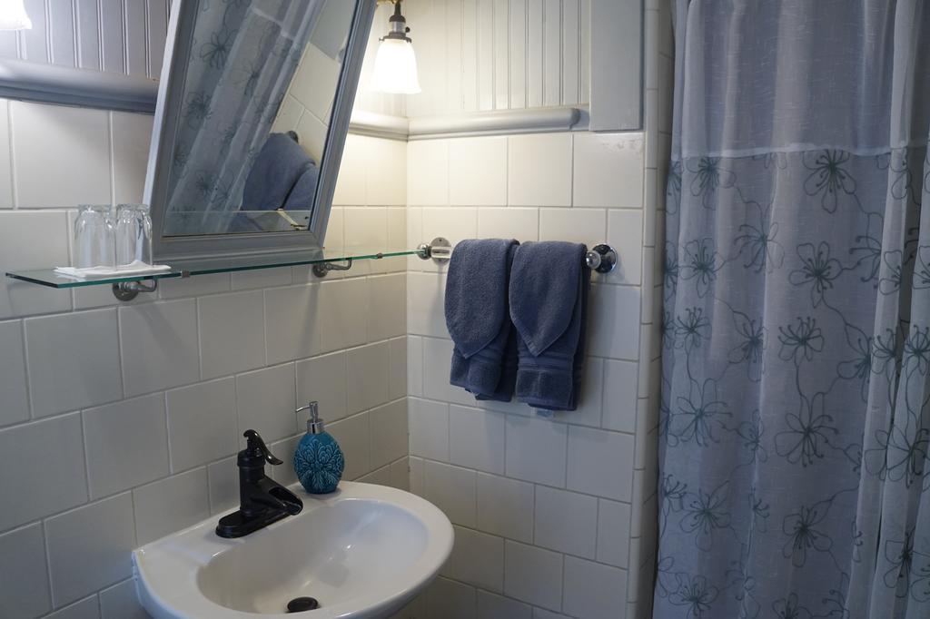 Manoa Valley Inn Honolulu Ngoại thất bức ảnh