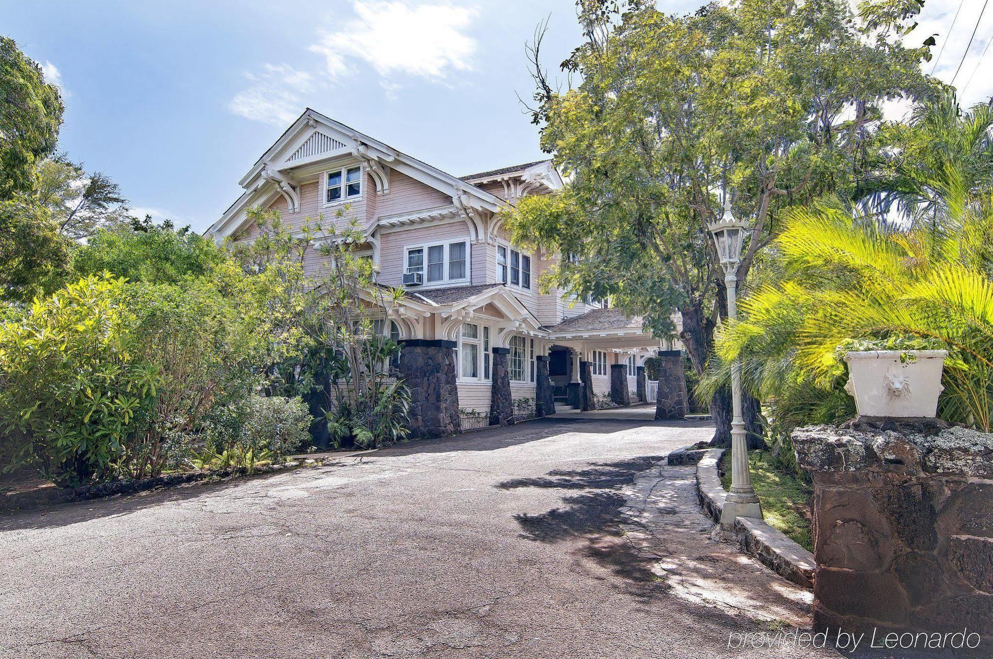Manoa Valley Inn Honolulu Ngoại thất bức ảnh