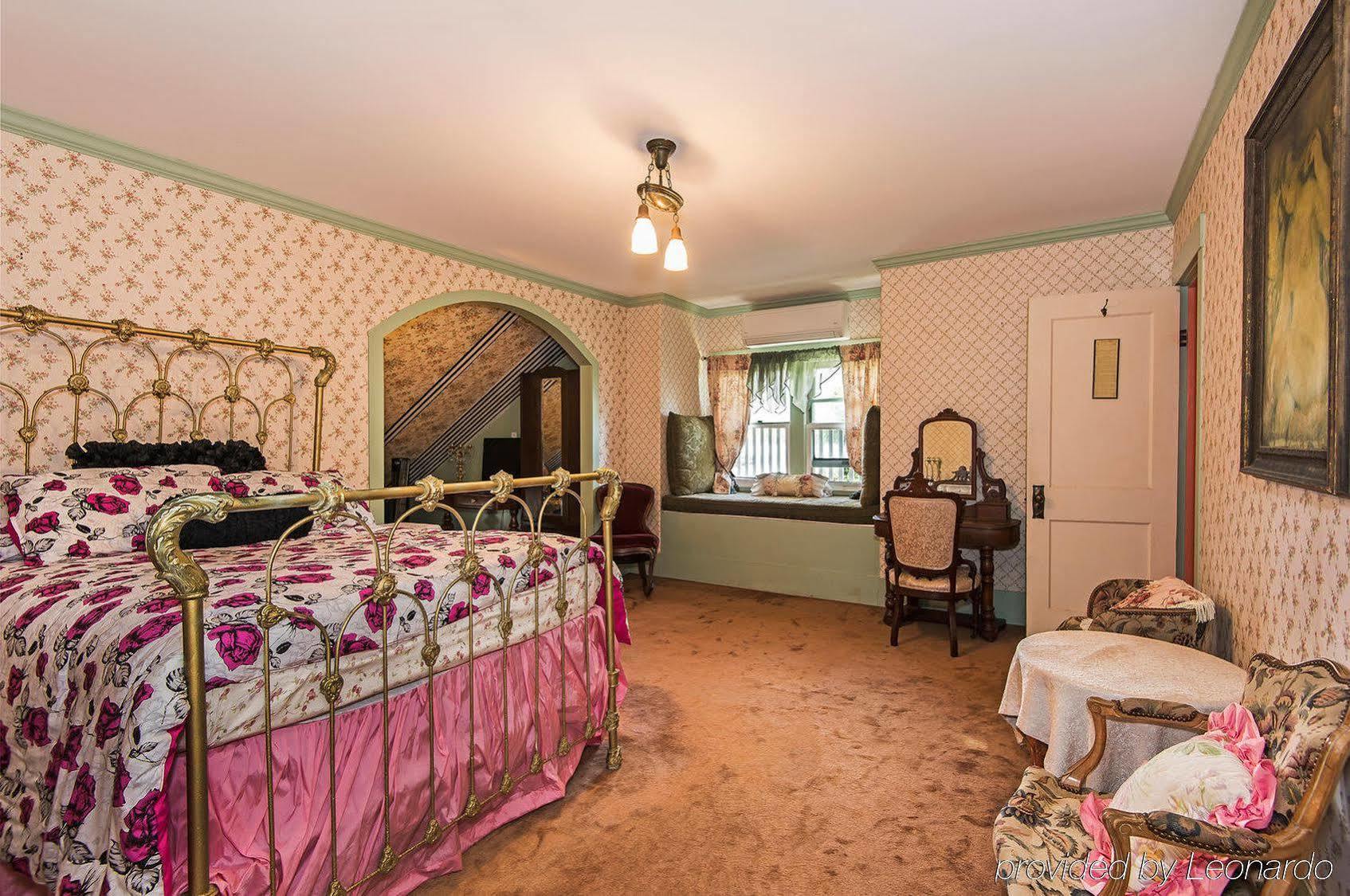 Manoa Valley Inn Honolulu Ngoại thất bức ảnh