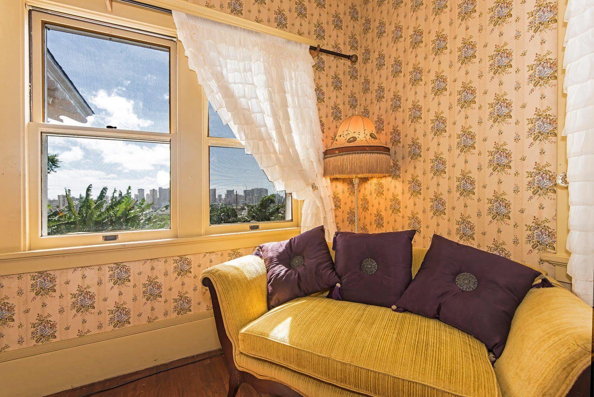Manoa Valley Inn Honolulu Ngoại thất bức ảnh